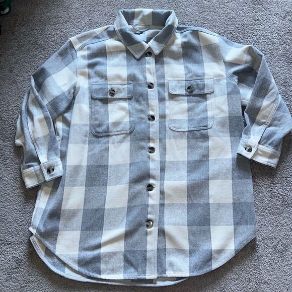 Old Navy Gray Buffalo Plaid Coat! - Picture 14 of 14